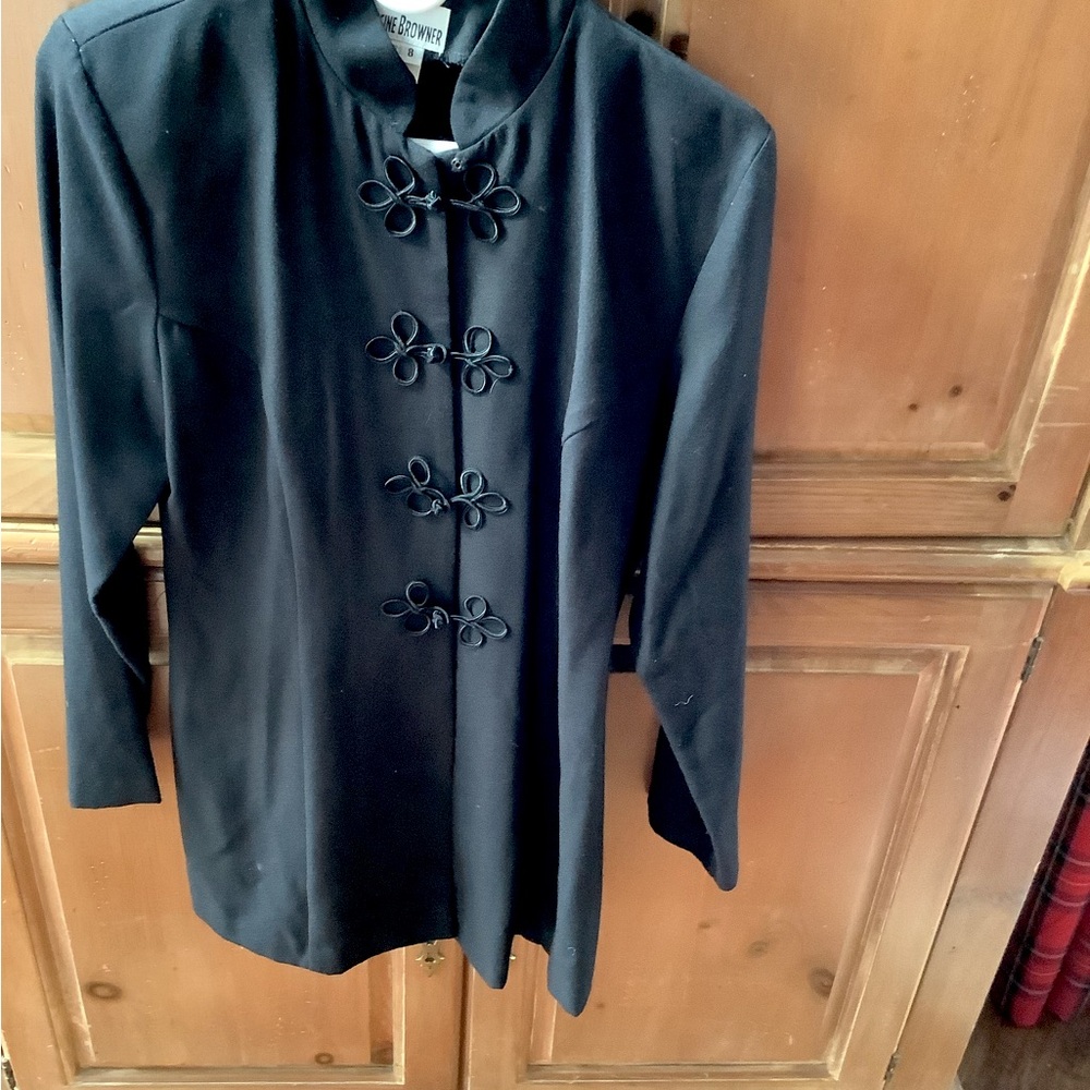 Elegant Solid Black Chinese Long Jacket. Size 8 - image 4